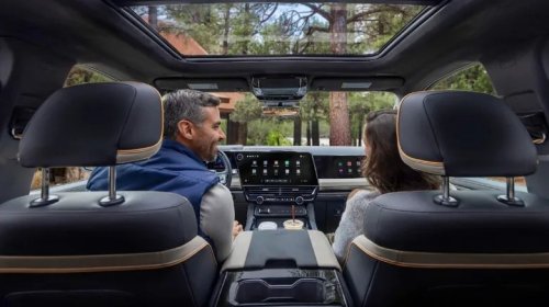 GM, GM Finds Splitscreen Solution For CarPlay And Android Auto