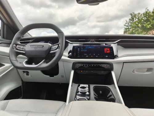 Jeep, Jeep Cherokee, The 2026 Jeep Cherokee Hybrid Proves You Don’t Need to Spend More than $50k for Fun, Power, or Capability