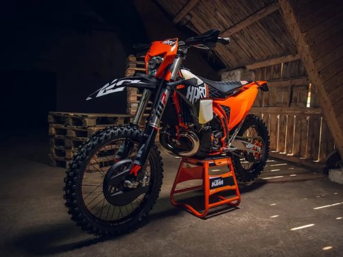 KTM’s Most Focused Enduro Moto Returns with Uncompromising Off-Road Chops