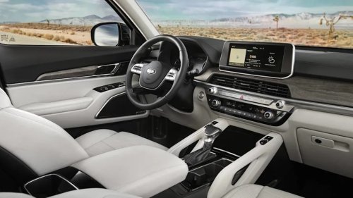 Kia, Kia Telluride Lawsuit Over Cracked Windshields Isn’t Going Away