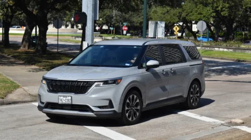 Ranking All 5 Current Production Minivans According To Which One Is Fastest