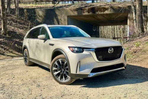 Our Favorite 7-Seater Hybrid SUVs, From Budget to Luxury