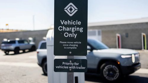Tesla, Smart, Tesla’s Supercharger Waitlist Is A Smart Fix For Charging-Line Chaos