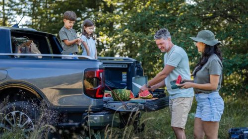 Here's How To Fix Common Power Tailgate (And Liftgate) Problems
