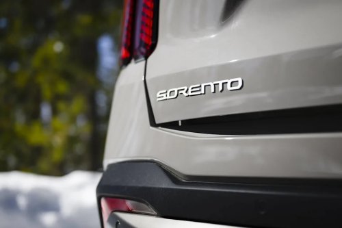 Kia, Kia Sorento, SUV, The 2027 Kia Sorento Is Still a Three-Row SUV for Under $33K