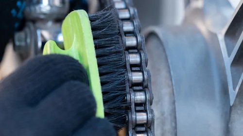How To Properly Clean And Lubricate Your Motorcycle Chain