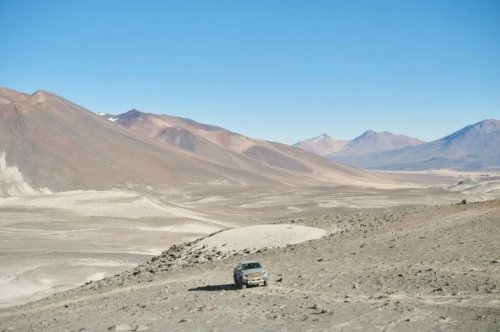 Ford, Ford Drives Its Trucks and SUVs Up a 20,000-Foot Active Volcano in Chile as the Ultimate Test