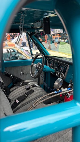 A Lowrider Meet Convinced Me: Enthusiasts Should Step Out of Their Comfort Zones