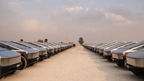 Tesla, Cybertruck, Tesla Cybertruck Buyers Who Paid $150,000 Face A Brutal Price Collapse