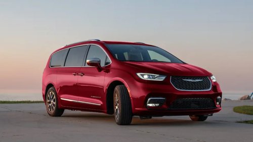 Chrysler, Chrysler Showed Dealers A New Car In The $20k Range Last Year