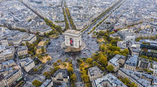 Why You Won't Find A Single Stop Sign In Paris