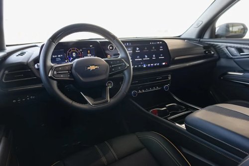 View Interior Photos of the 2027 Chevy Traverse High Country