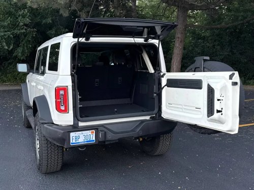 2026 Ford Bronco Outer Banks 4x4 Review. It Best Toes the Line Between Town &amp; Country