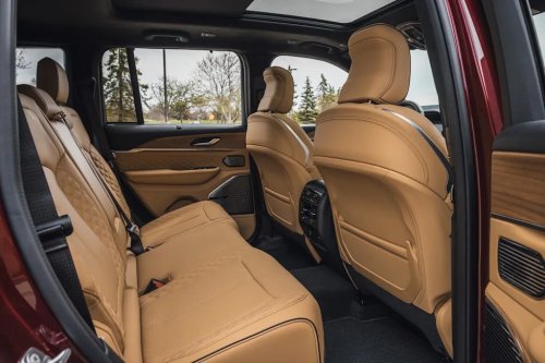 View Interior Photos of the 2026 Jeep Grand Cherokee Summit