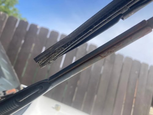 Signs You Need New Wiper Blades