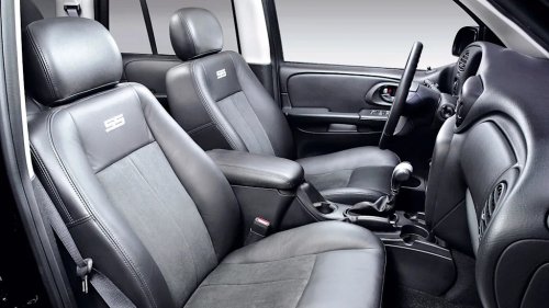 The 2006 Chevrolet TrailBlazer SS Turned a Family SUV Into a Muscle Car