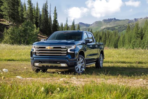Chevrolet Silverado 1500 Vs. GMC Sierra 1500 Vs. Toyota Tundra: Which One Is The Most Fuel-Efficient? There's One Clear Winner