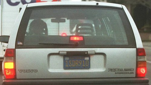 6 Things Every '90s Family Car Had