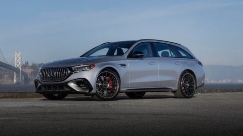 Mercedes, Lawsuit Claims Metal Mercedes AMG Badges Are Branding Drivers