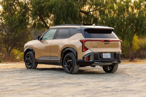 Check Out Pics of the 2027 Kia Seltos—It Has a Whole New Look