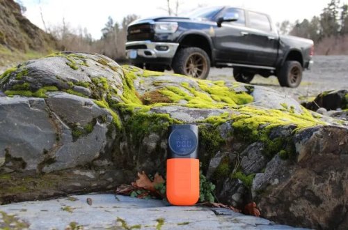 Wave Goodbye to Roadside Stress with This Compact Tire Inflator