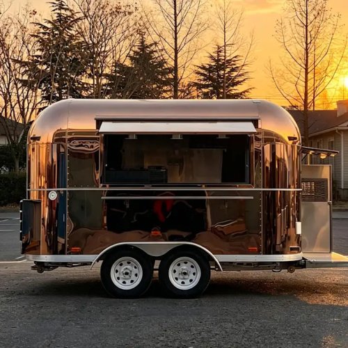 7 Retro Ice Cream Trucks That Look Straight Out of the '60s—All Available on Amazon