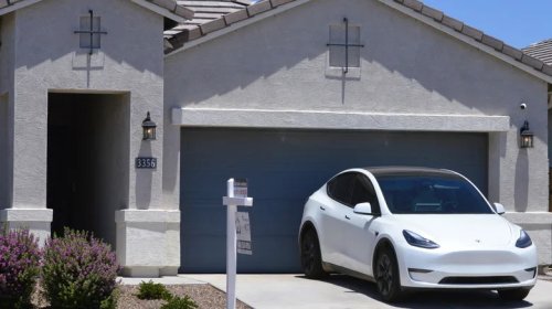 These Are The Worst Two-Car Garages You've Ever Seen