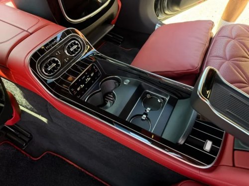 2027 Mercedes-Maybach S680 Exudes V12 Fabulousness No Matter Which Seat You're In