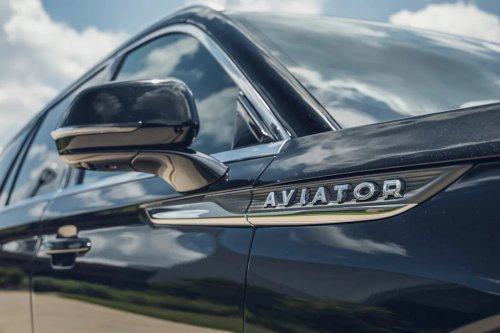 A Closer Look at the 2026 Lincoln Aviator Reserve Exterior (Photo Gallery)