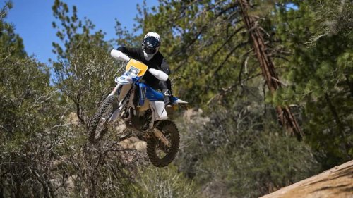 Cardo's New Venture Helmet Is Built For Riders Who Vanish Into The Wilderness