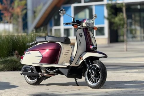 Royal Alloy’s Grand Prix 300s Scooter Channels A Classic Lambretta