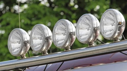 Why Do Off-Road Vehicles Use Amber Lights Instead Of White?