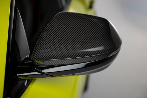 View Exterior Photos of the 2027 Lamborghini Urus SE Performante