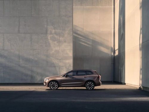 Volvo, Volvo XC60, View Exterior Photos of the 2028 Volvo XC60