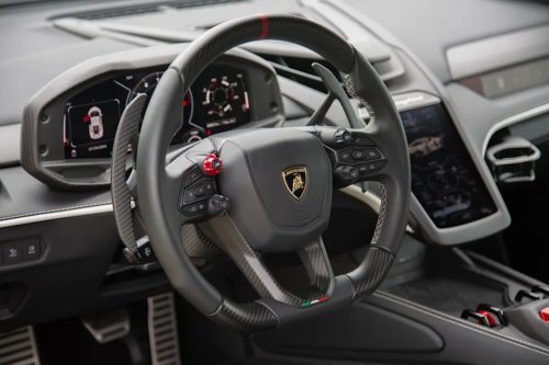 Lamborghini, Ferrari, Lamborghini Won't Be Following Ferrari Down the Modern Manual Transmission Path, Exec Says
