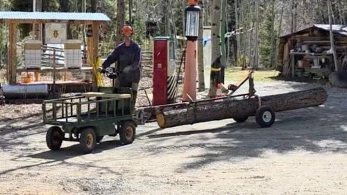 These Stand-On Motorized Wagons Have Created a Fascinating Modding Community