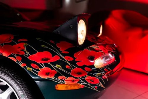 Mazda Wraps a 1995 MX-5 in Poppies for the 2026 Race of Remembrance