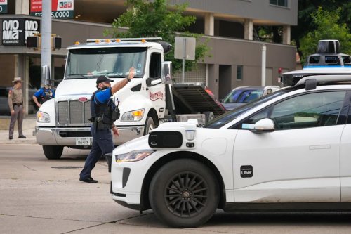 Waymo Recalls 3900 Self-Driving Cars for Driving Into Highway Construction Zones