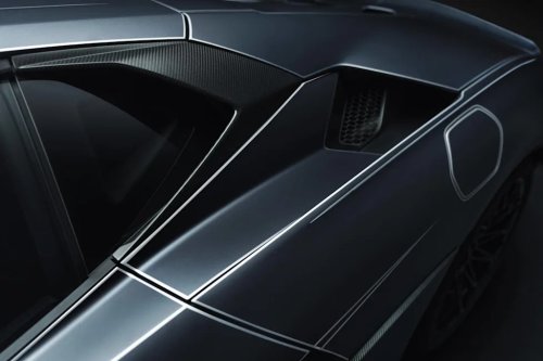 Lamborghini, SuperCar, Lamborghini’s 907-HP Baby Supercar Gets Two Exclusive New Looks