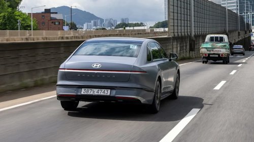 Hands-On Review: Hyundai’s New Pleos Infotainment System Could Set a New Automotive Standard