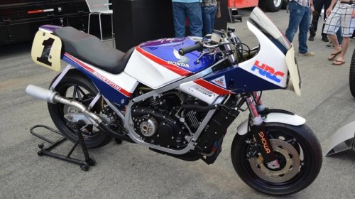 Honda, The Stylish Honda Motorcycle That Still Turns Heads Today