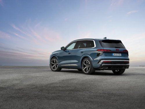 Audi Reveals All-New Q7 and 591-HP SQ7