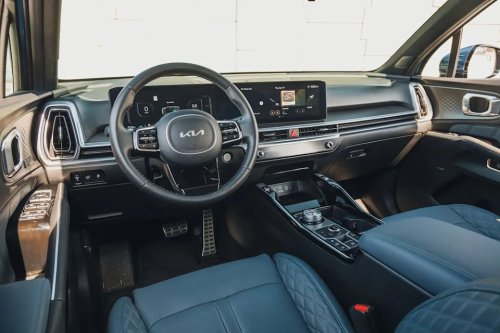 View Interior Photos of the 2025 Kia Sorento Hybrid