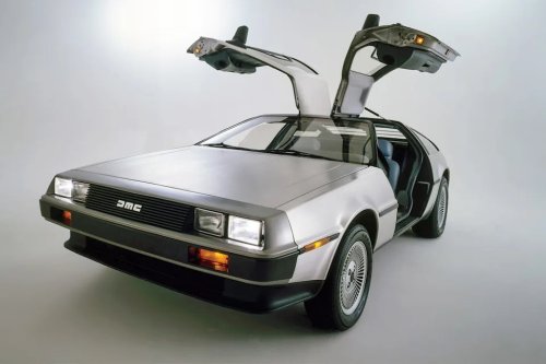 5 More Classic Dream Cars You Really Want but Will Regret Owning