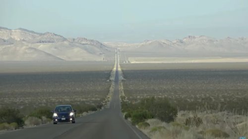 Tesla, Tesla Driver Swears off Death Valley Trips After 131°F Heat Drained His Ev’s Range