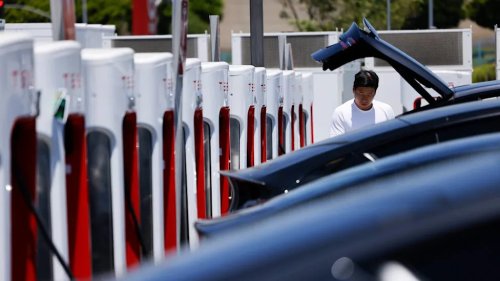 Tesla, Smart, Tesla’s Supercharger Waitlist Is A Smart Fix For Charging-Line Chaos