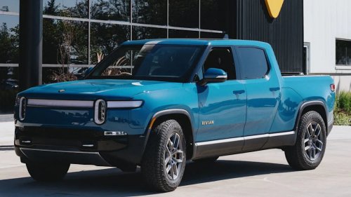 Rivian Recalled Its Turn Signals Last Year. Now It's Recalling the Recall.