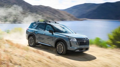 This $40,000 Nissan SUV matches a $57,000 Lexus on fuel economy and beats it on towing