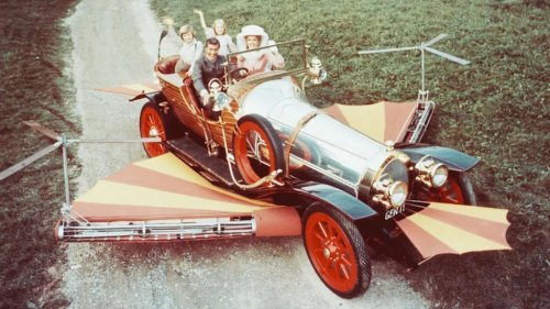 Hollywood Flight Club: 8 Flying Cars From Movies and How Close They Were to Reality
