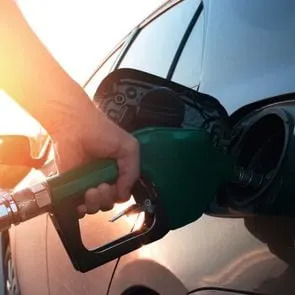 5 Apps That Will Help You Find the Cheapest Gas Wherever You Wander